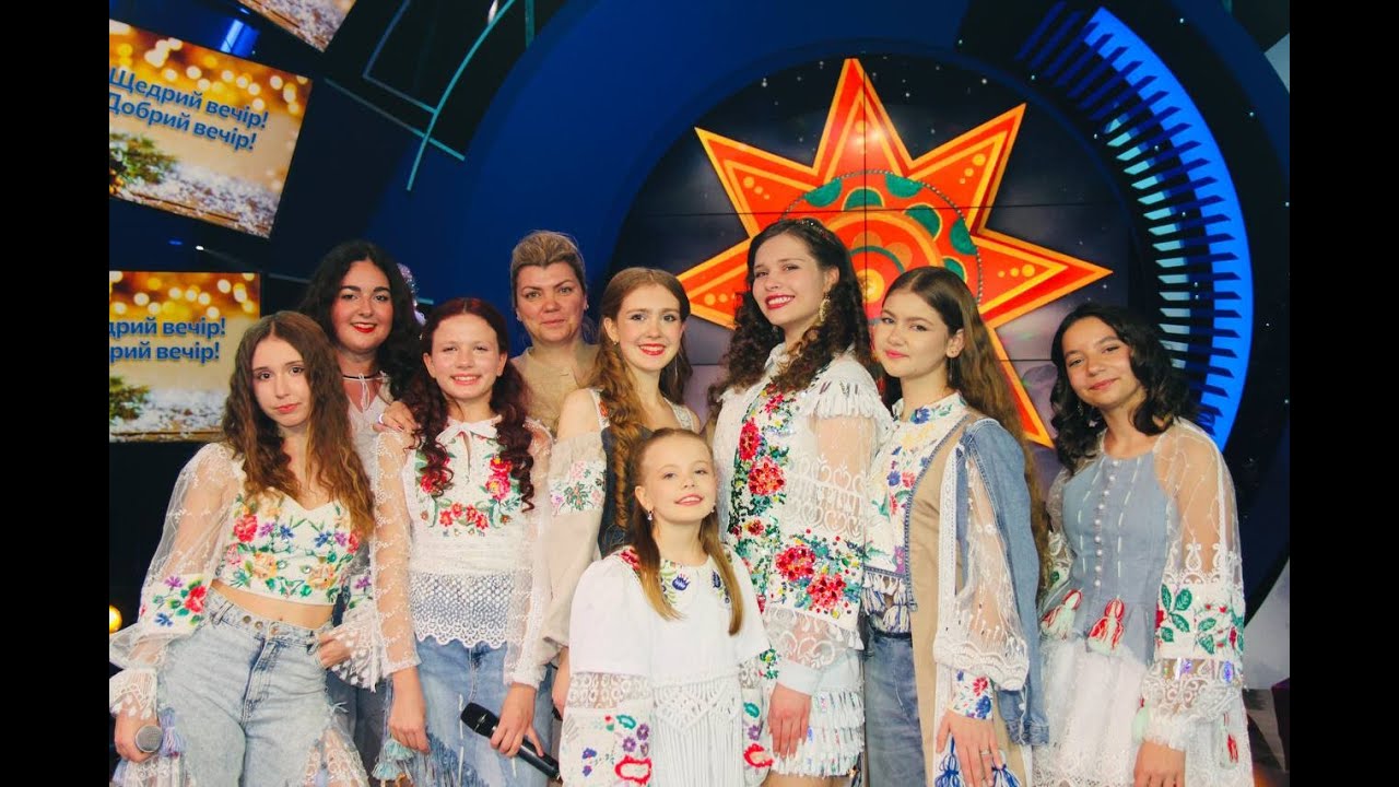 Наші талановиті учениці привітали всіх з новорічними святами в Марафоні 