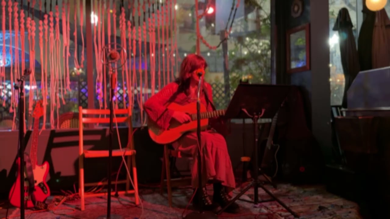 The Rib Annabelle Direla cover by Kira Ceniceros at The Den Cafe open mic, Santa Ana CA