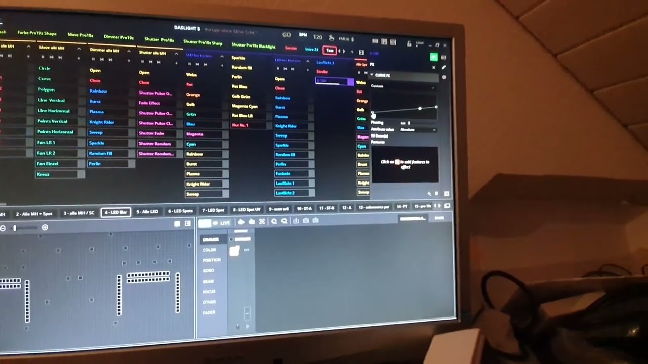 wie mache ich eine Dimmfunktion in Daslight 5?
