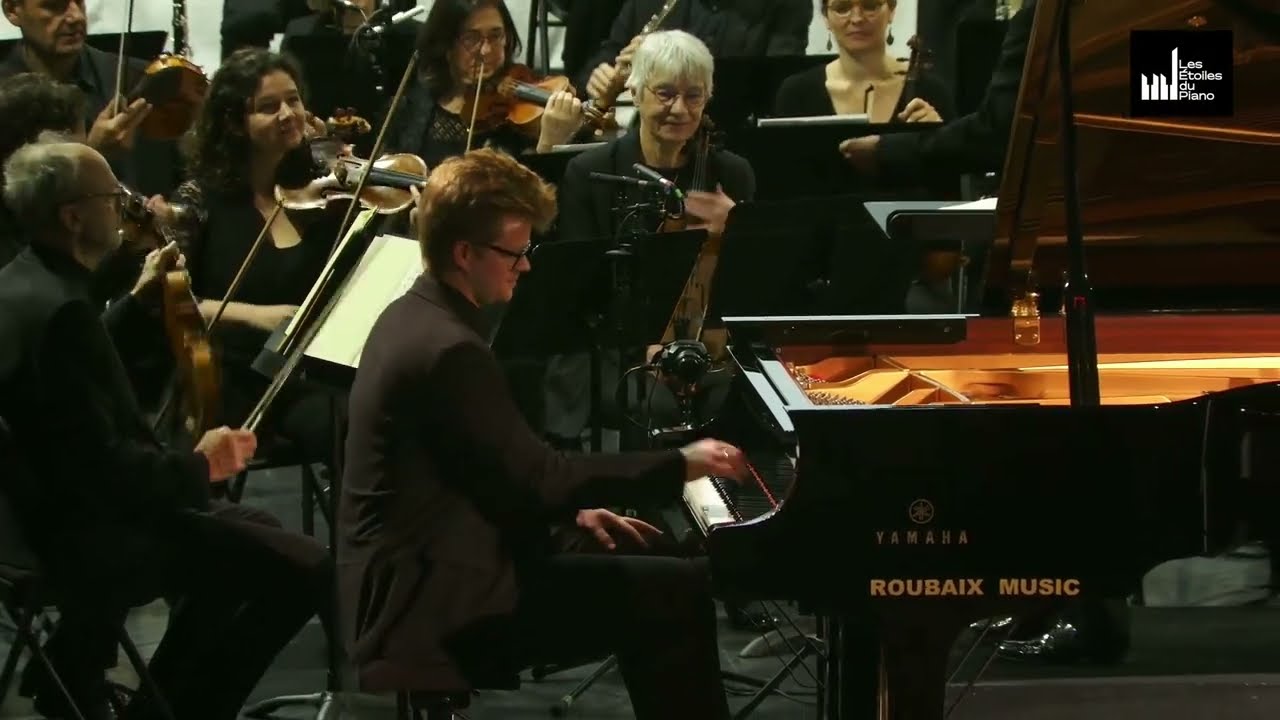 Carter Johnson - Les Etoiles du Piano 4th edition - Schumann, piano concerto op 54 in A minor.