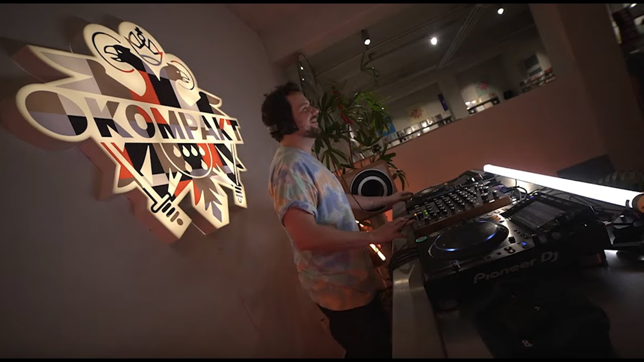 Jonathan Kaspar DJ Set at Kompakt Record Store Cologne