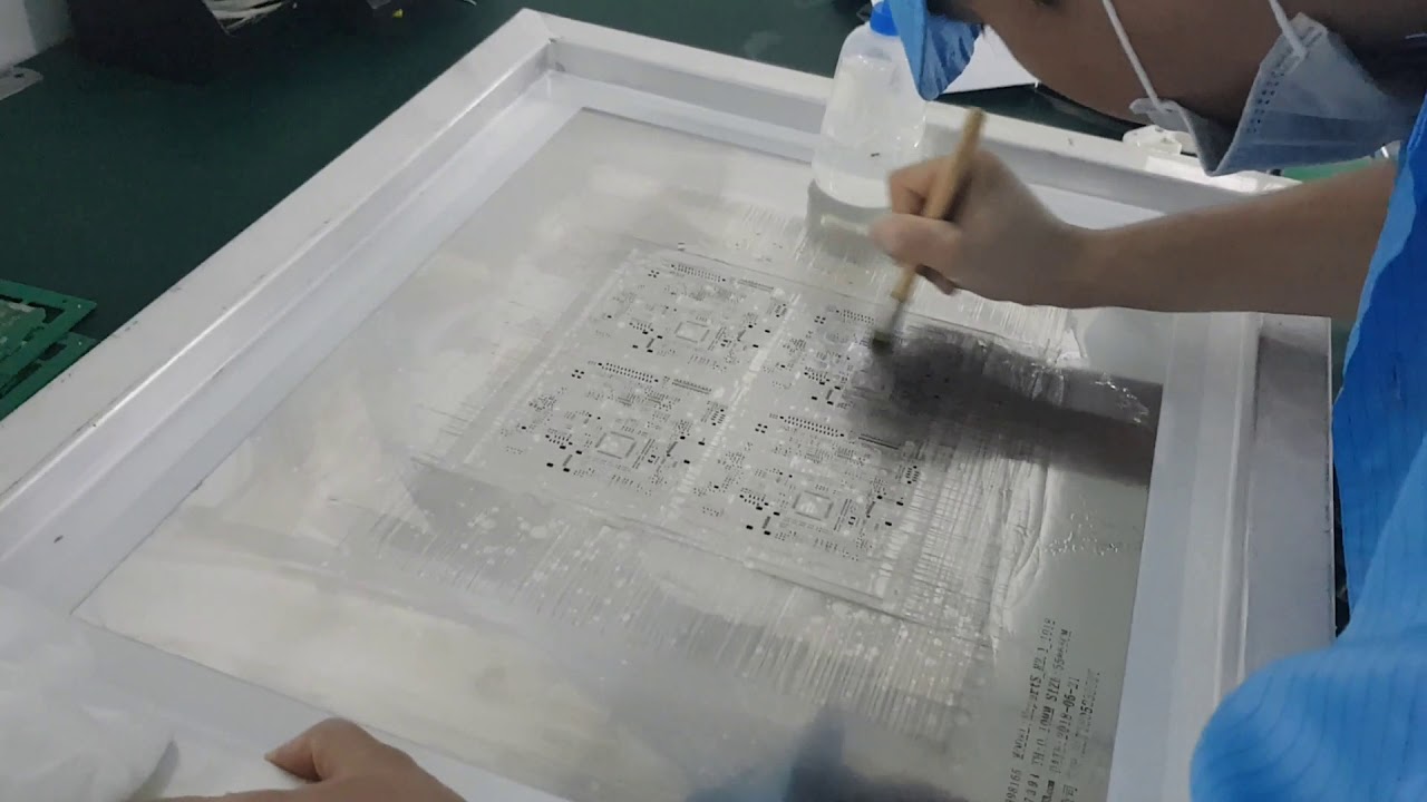 How to clean manually stencil for SMT assembly