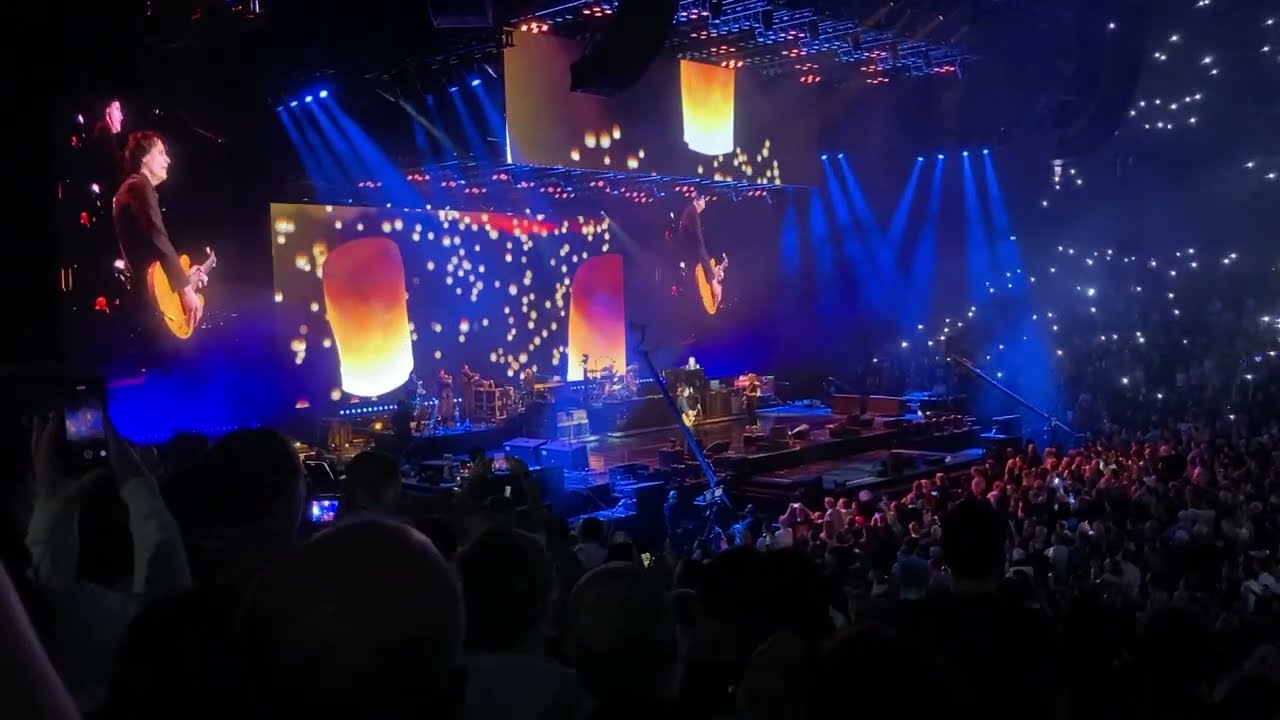 Paul McCartney “Let It Be” Manchester 15 December 2024
