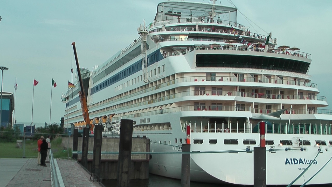 Germany - Hamburg - cruise ship AIDAluna sail away from Hafencity terminal