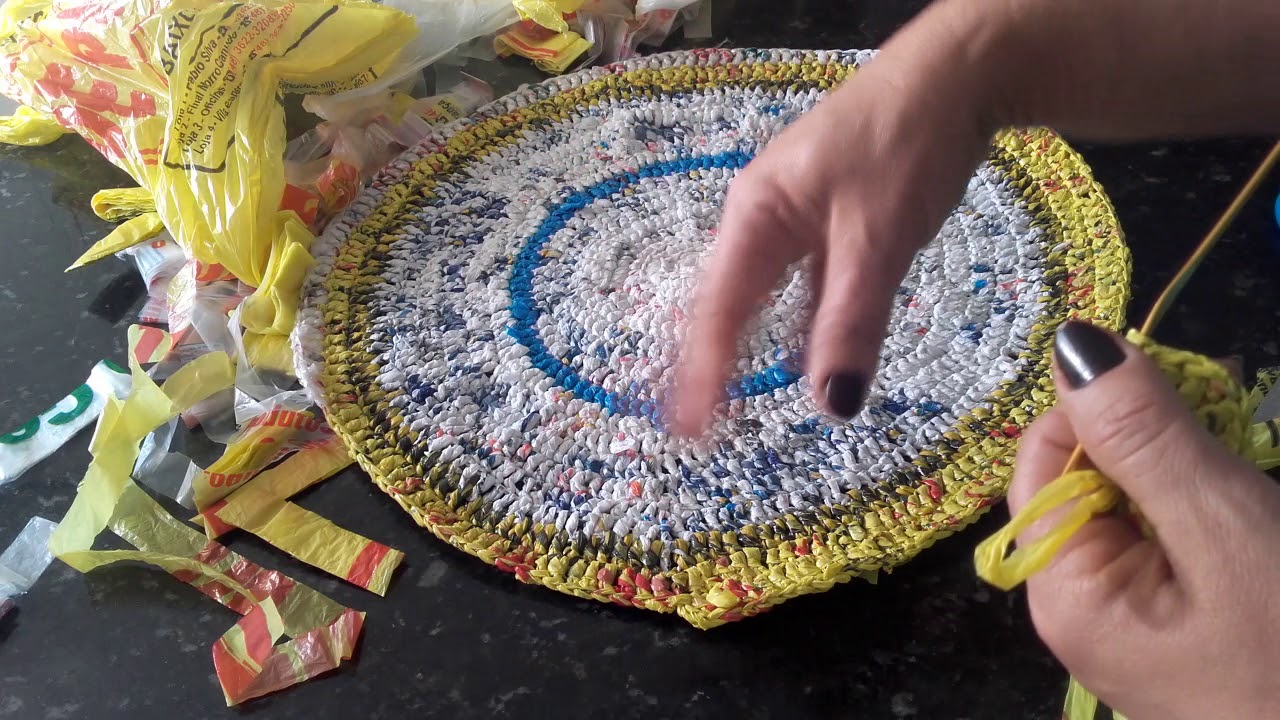 Como aproveitar sacolas de mercado,fazendo croche