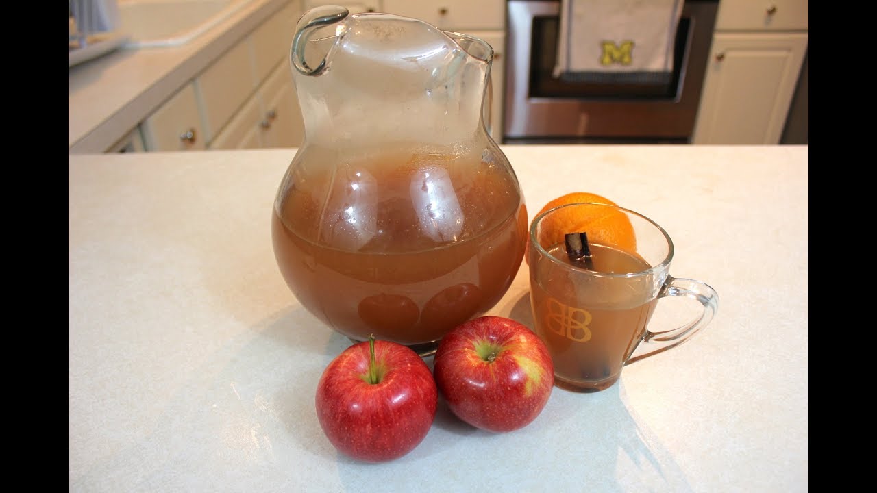 Homemade Apple Cider Recipe (Crockpot): How to Make Apple Cider | Slow Cooker Fall Recipes