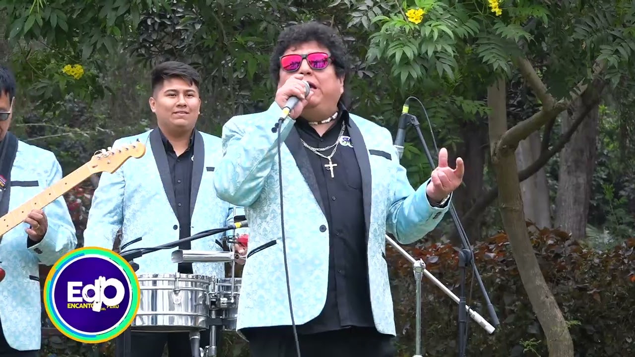 GRUPO MELOD&Iacute;A DE JUANCITO ARANA MIX &Eacute;XITOS DE ORO