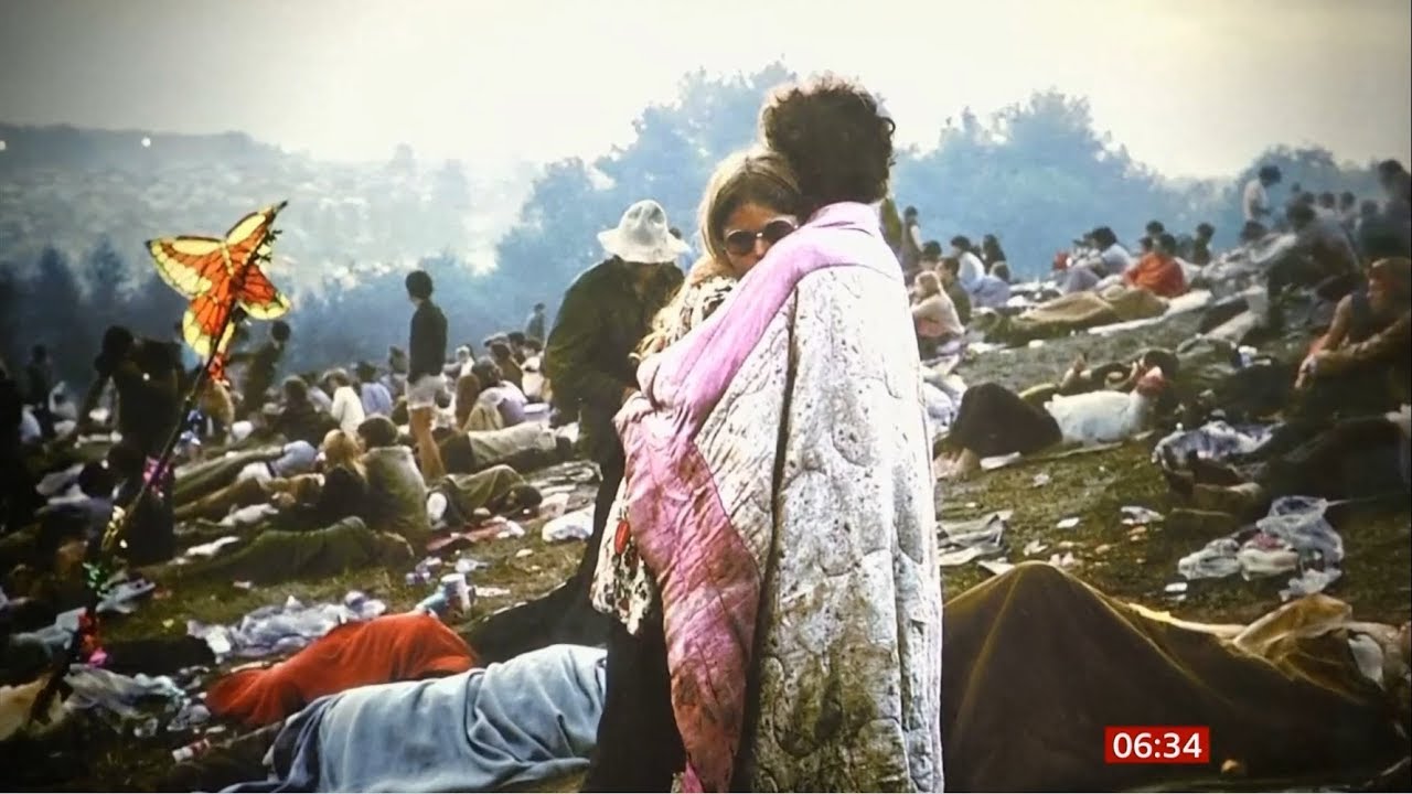 Woodstock 50th anniversary the couple on the album cover (USA) - BBC News - 13th August 2019