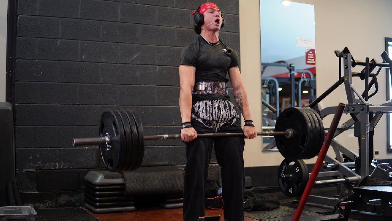 Winter Bulk ep 9 - Pulling Almost 2.5x BW on DEADLIFTS!!!