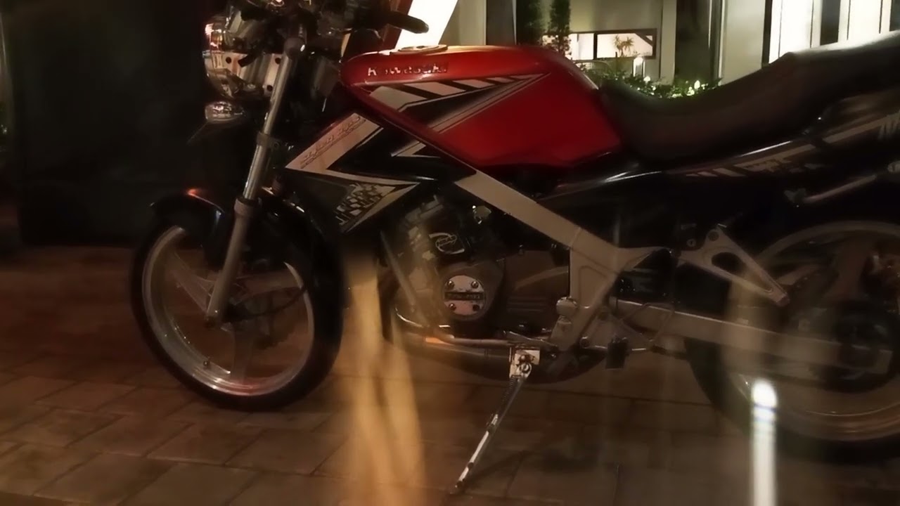 Ninja r, bingung revain velg warna apa❓BLack / silver metalik
