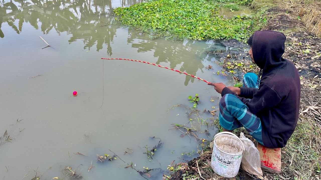 Float Fishing Video Single Hook Fishing Techniques How To Float Fishing Fr Village Fishing 