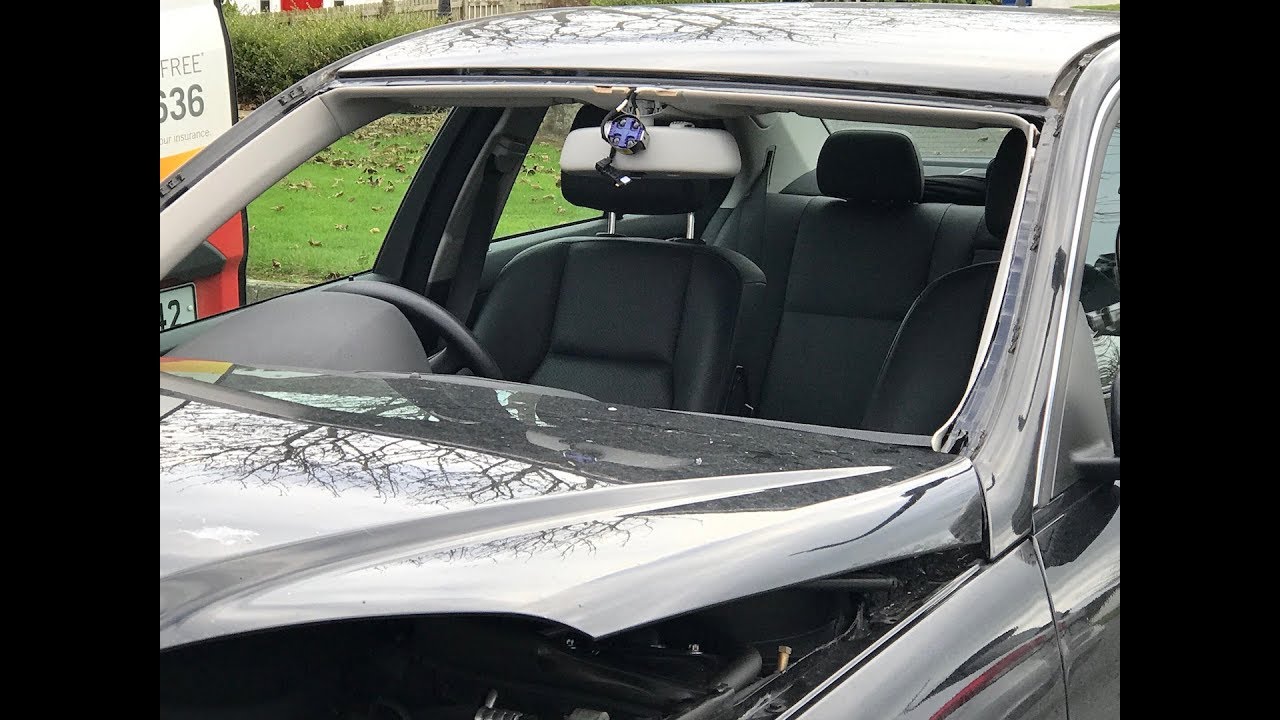 Mercedes windscreen replacement