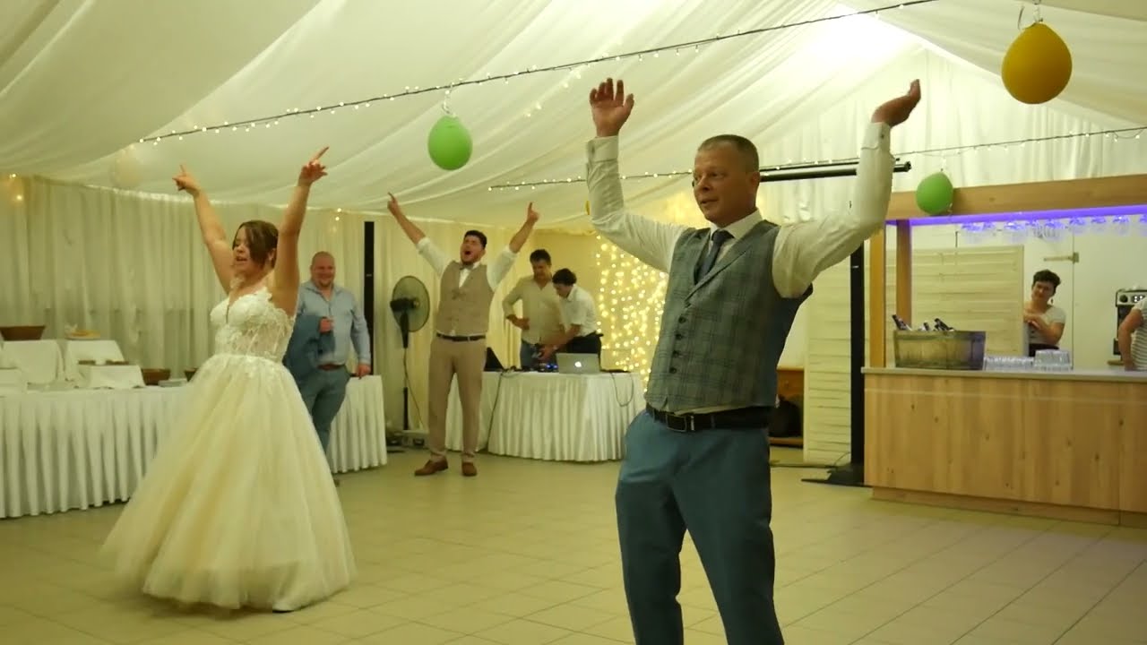 Apa & Lánya Meglepetés Tánc