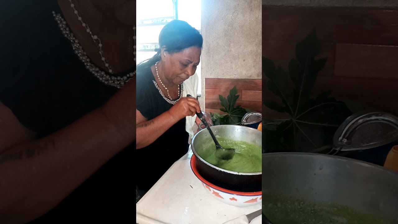 Pasta de brilho de folhas de mamão