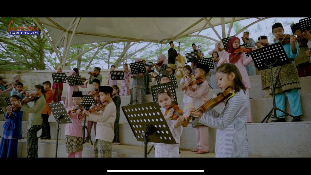 SUASANA RIANG DIHARI RAYA