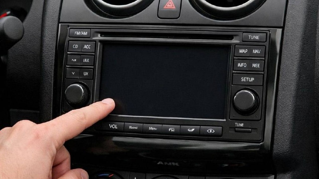 Nissan Qashqai J10 не включается магнитола