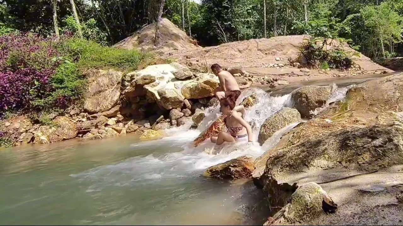 serendah河边露营地 Riverside campsite kampungku retreat campsite 河边露营体验