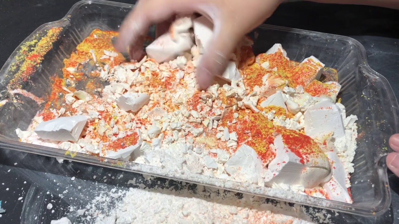 ASMR : Red Hot Gym Chalk : Satisfying