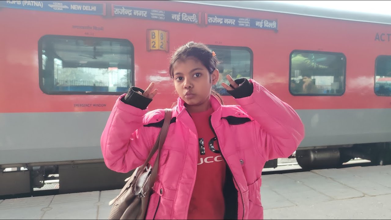 🚆 1000+ KM Train Journey | New Delhi to Patna Junction Vlog | Rupa Paridhi vlogs 