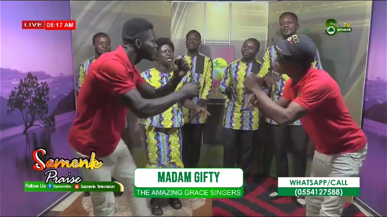 Mad.Gifty and asugyafoc dancers on stage