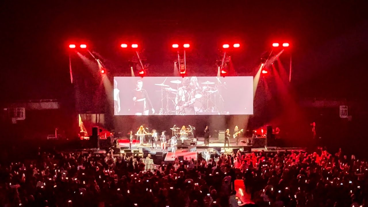 Dave Stewart’s Eurythmics - Sweet Dreams - 2/1/2024 - Moody Center Austin, TX