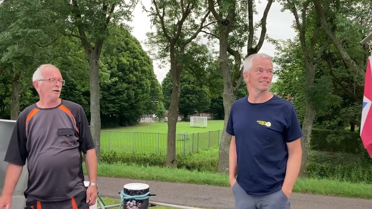 Afl 16 BINNENKIJKEN op spits, te koop spitsenvaart, ombouwen tot woonschip - Boten schepen spotten