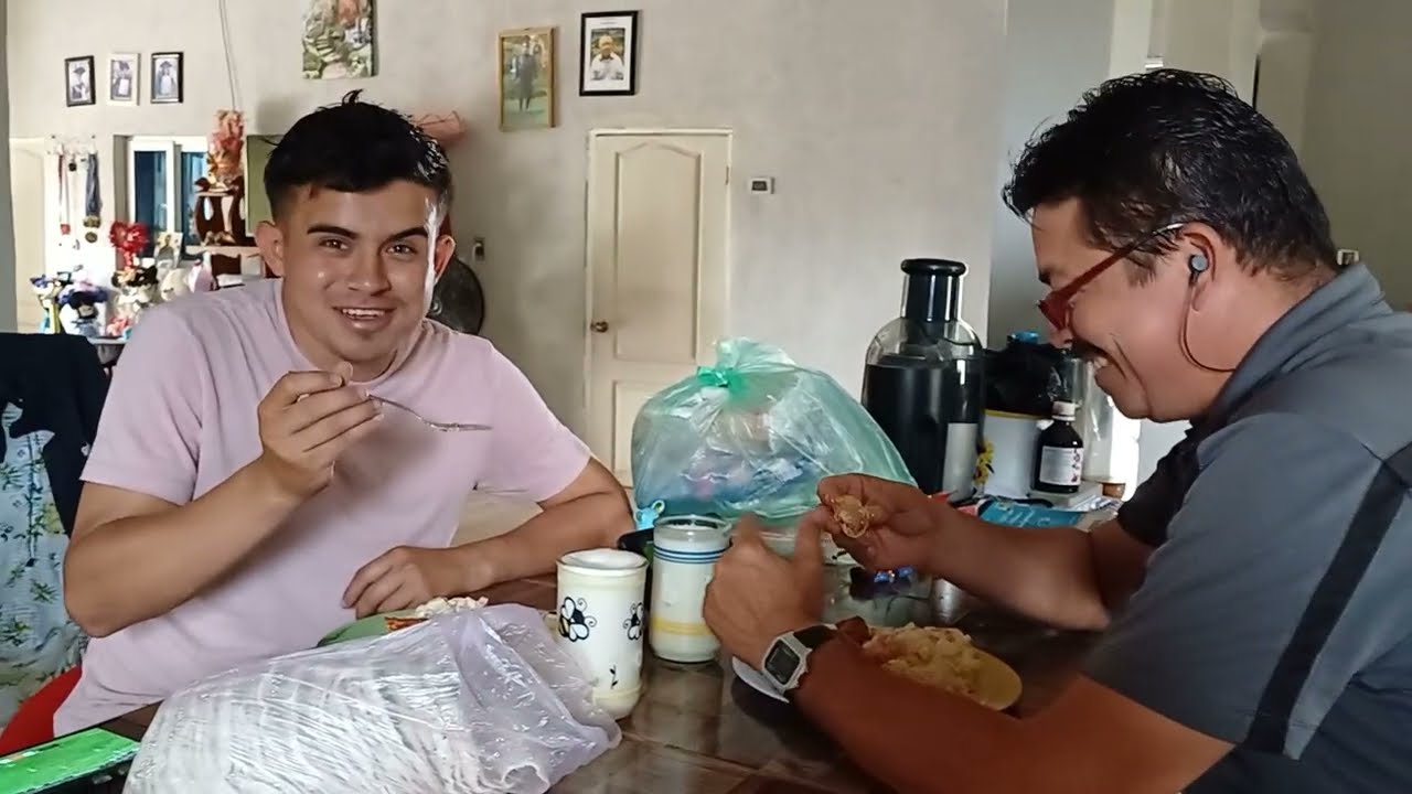 Vean que prepara Sulma para el almuerzo 🤤 les encanto 