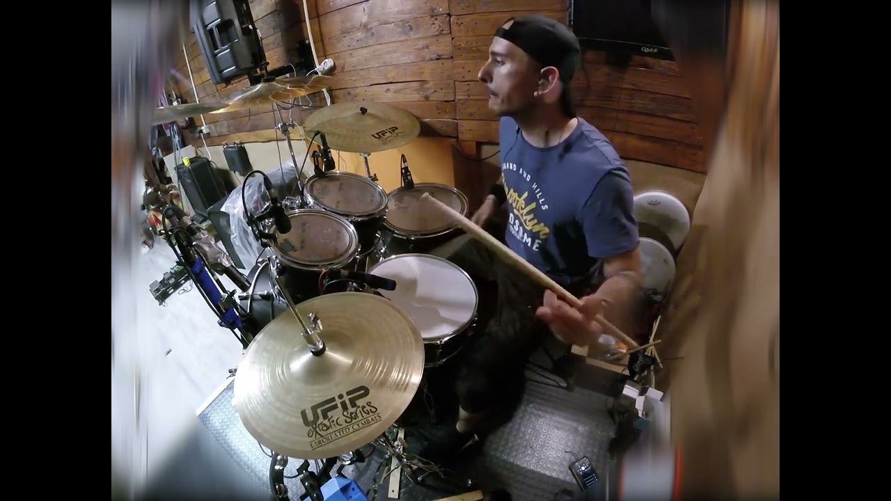 883 - hanno ucciso l'uomo ragno drum cover