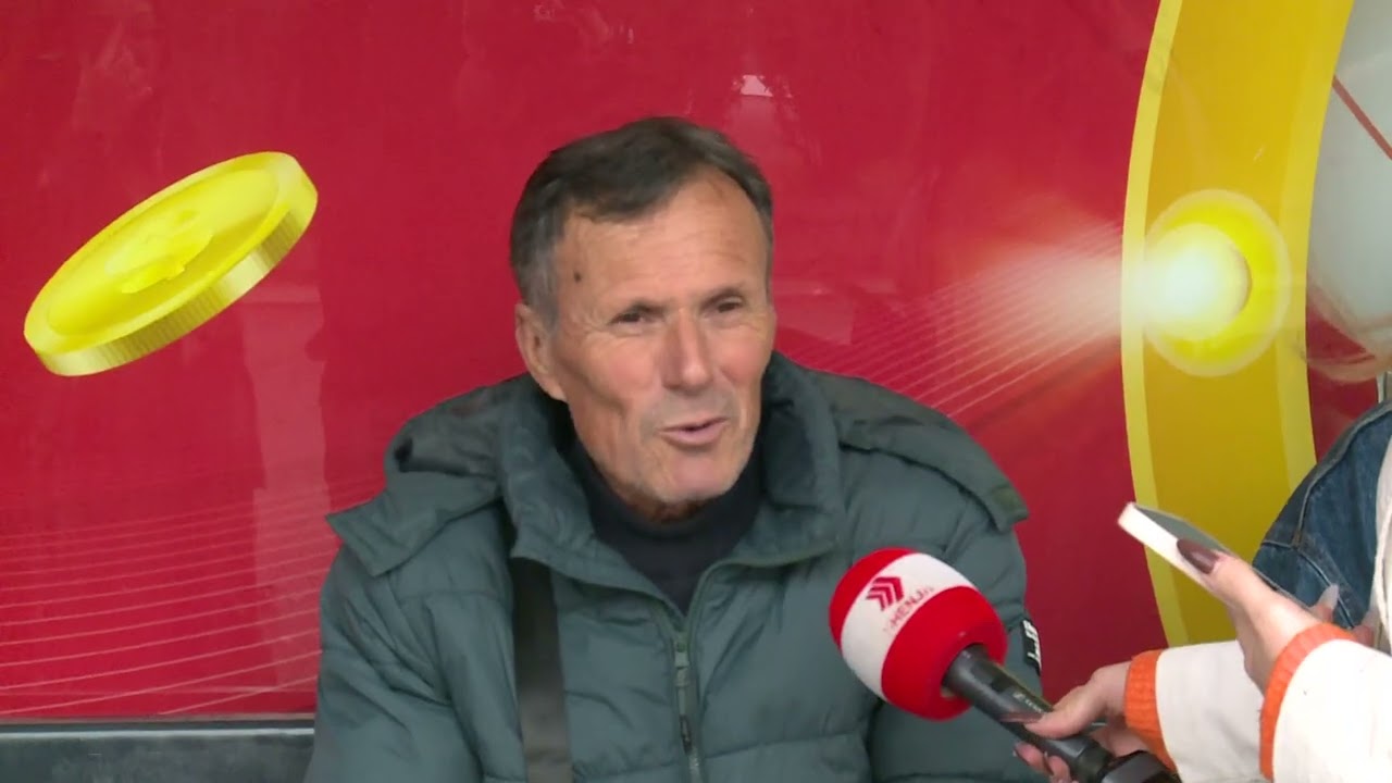 Transporti urban në kryeqytet, qytetarët vazhdojnë të presin nëpër stacione autobusësh