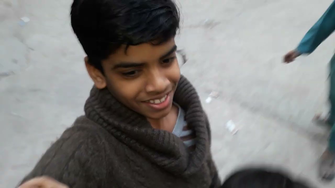 Aj doston ke sath cricket kheli||Ahmad ne aj open challenge kardia