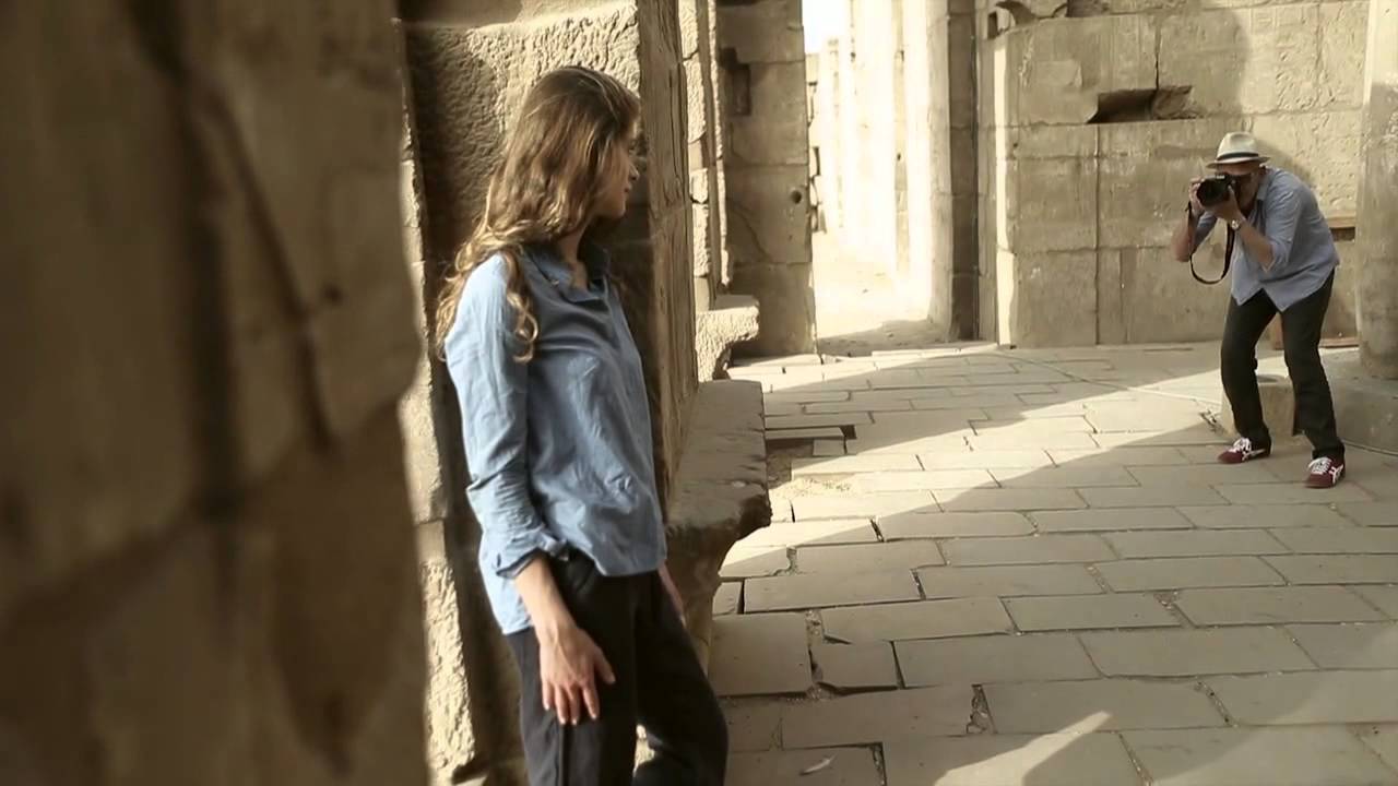 Elisa Sednaoui : Coulisses d’une séance photo