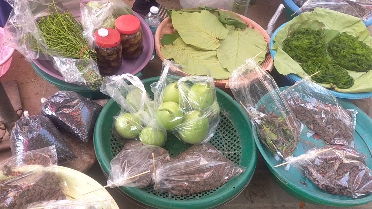 ตลาดลานดอกจาน