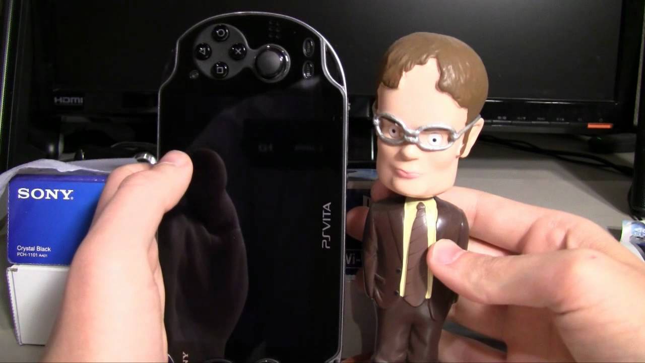 Распаковка комплекта Sony PS Vita First Edition