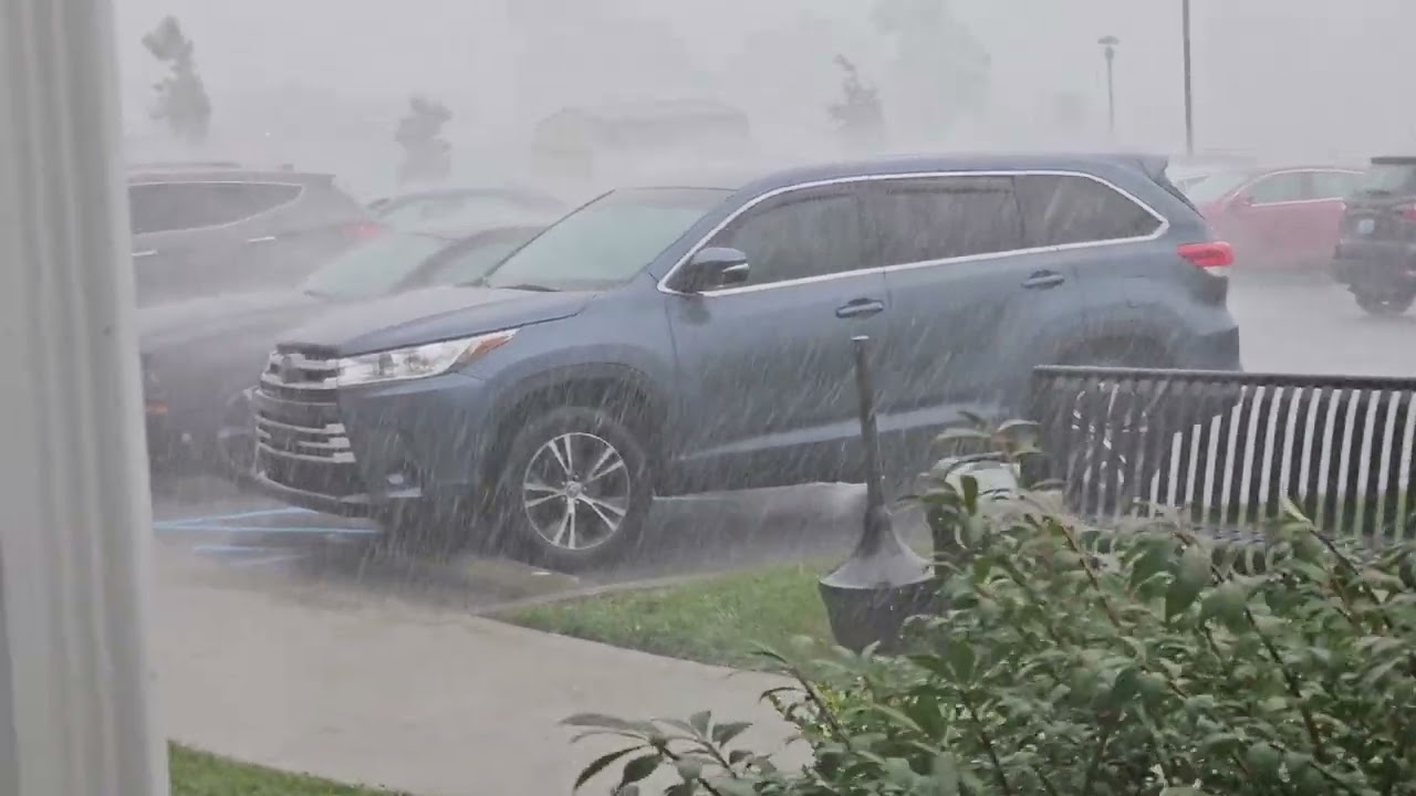 Sudden Thunderstorm! Torrential Rain!