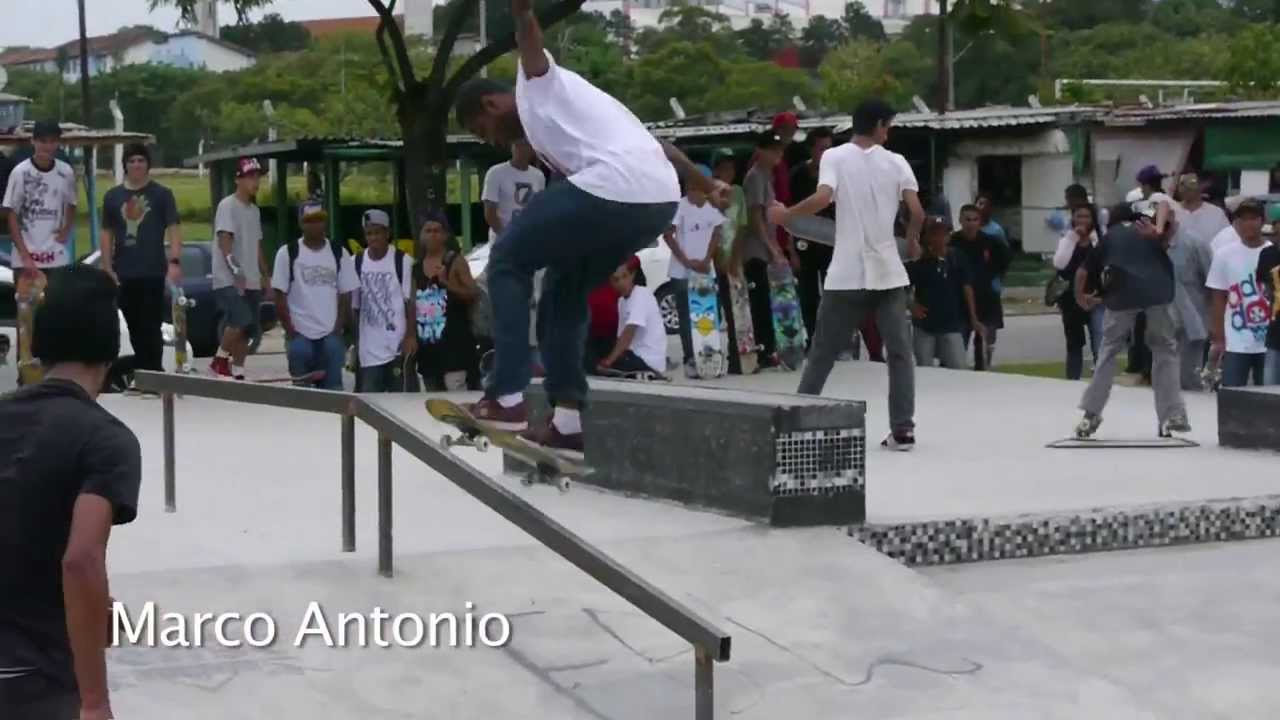 SKATE PLAZA MARIO GUIDA DENTINHO. PARQUE CECAP - GUARULHOS
