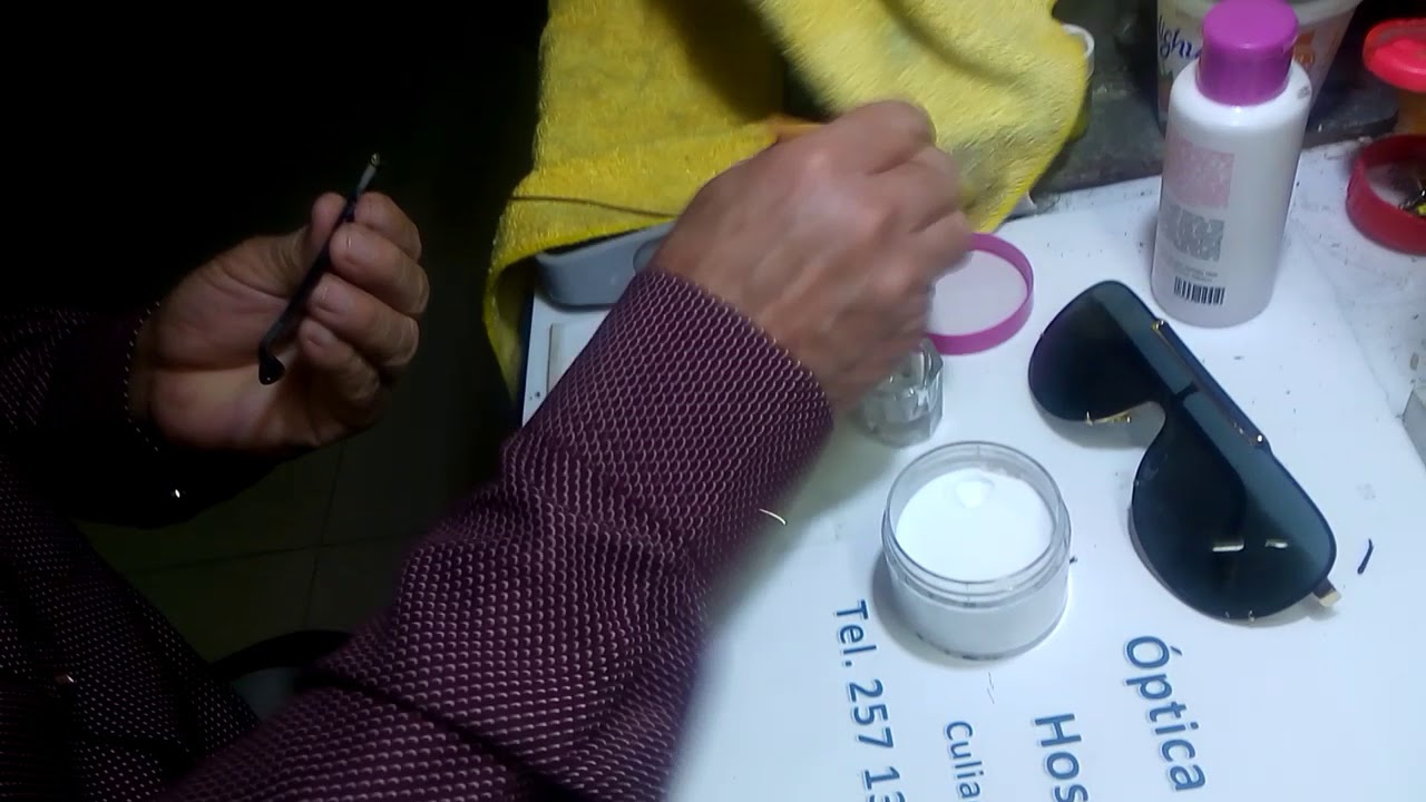 como reparar lentes con varilla de plástico.