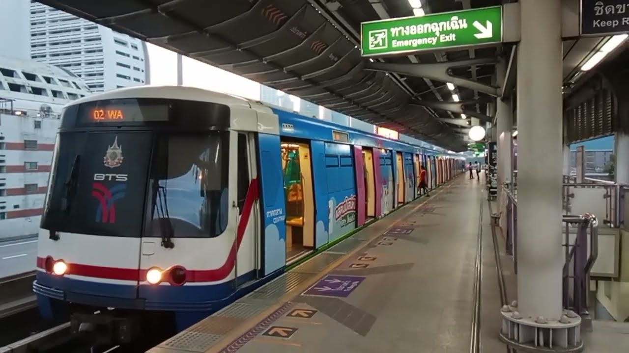 รวมขบวนรถไฟฟ้า BTS สายสีลม 8 ขบวน เข้าออกในชานชาลาที่ 3 สถานีสะพานตากสิน Ep.68