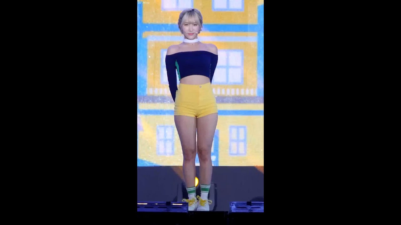 160903 라붐 (LABOUM) 상상더하기  [소연] 직캠 Fancam (인천공항스카이페스티벌) by Mera