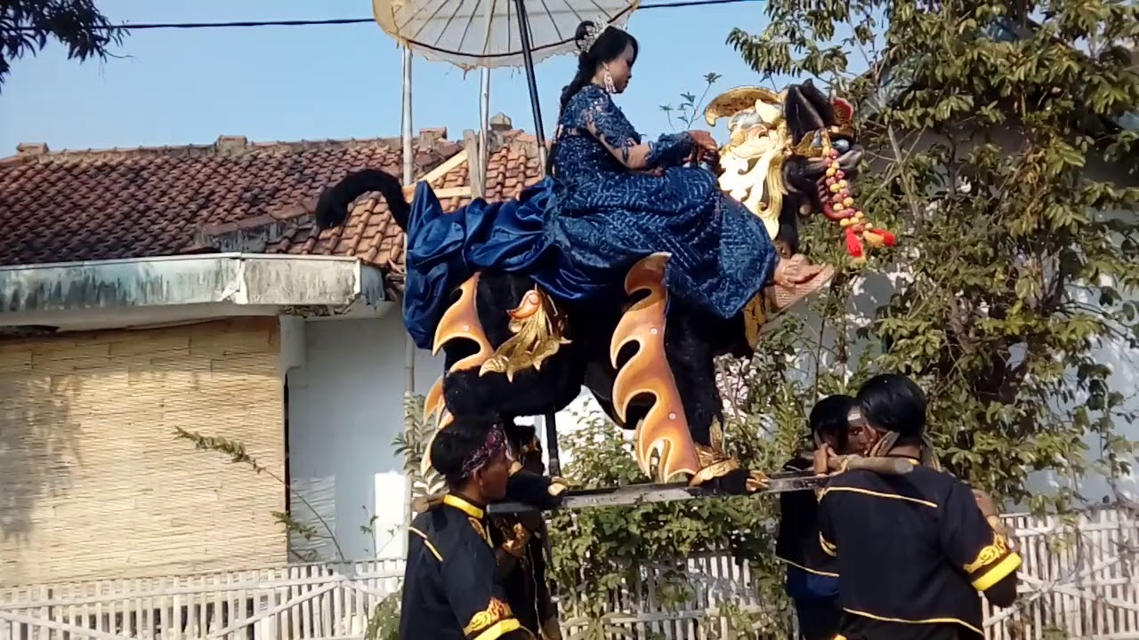 Seni burok krisian nada