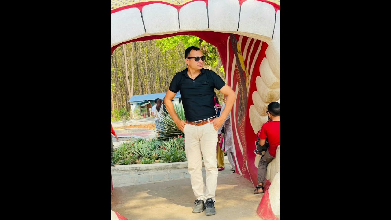 मनै खुसि छैन भने हास्नु कस्का लागि 