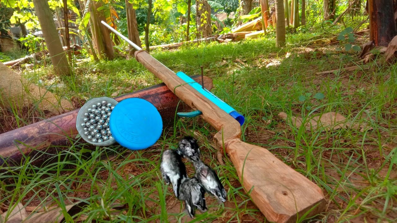 Dn Slow made a slingshot with traditional bird hunting equipment