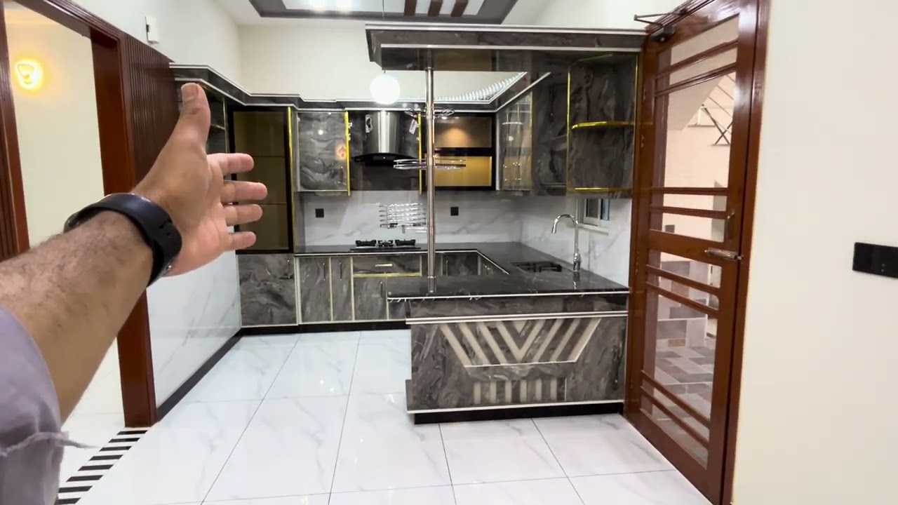 120 SQ House for sale in SAADI TOWN SCHEME 33 KARACHI 