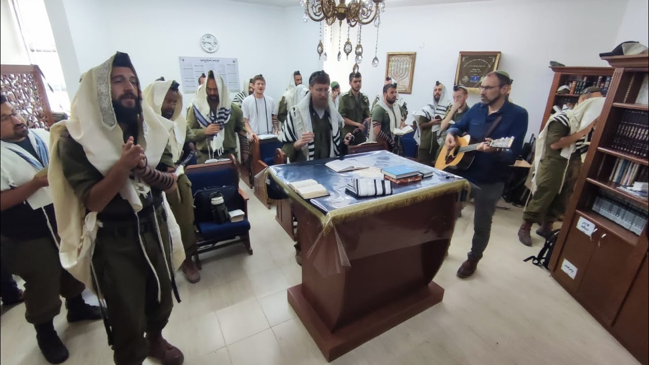 הלל ראש חודש חשון עם חיילי צה