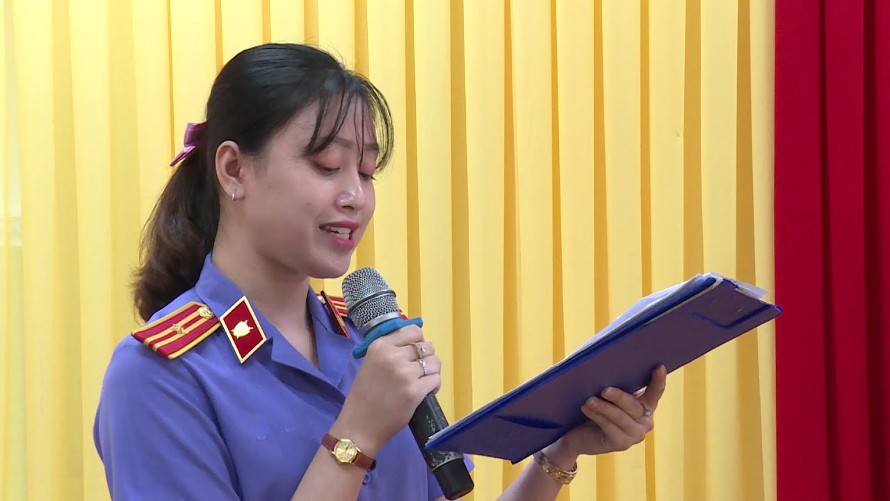 SV Luật thực hành xét xử sơ thẩm vụ án buôn bán và tàng trữ trái phép chất cấm | Phiên tòa giả định