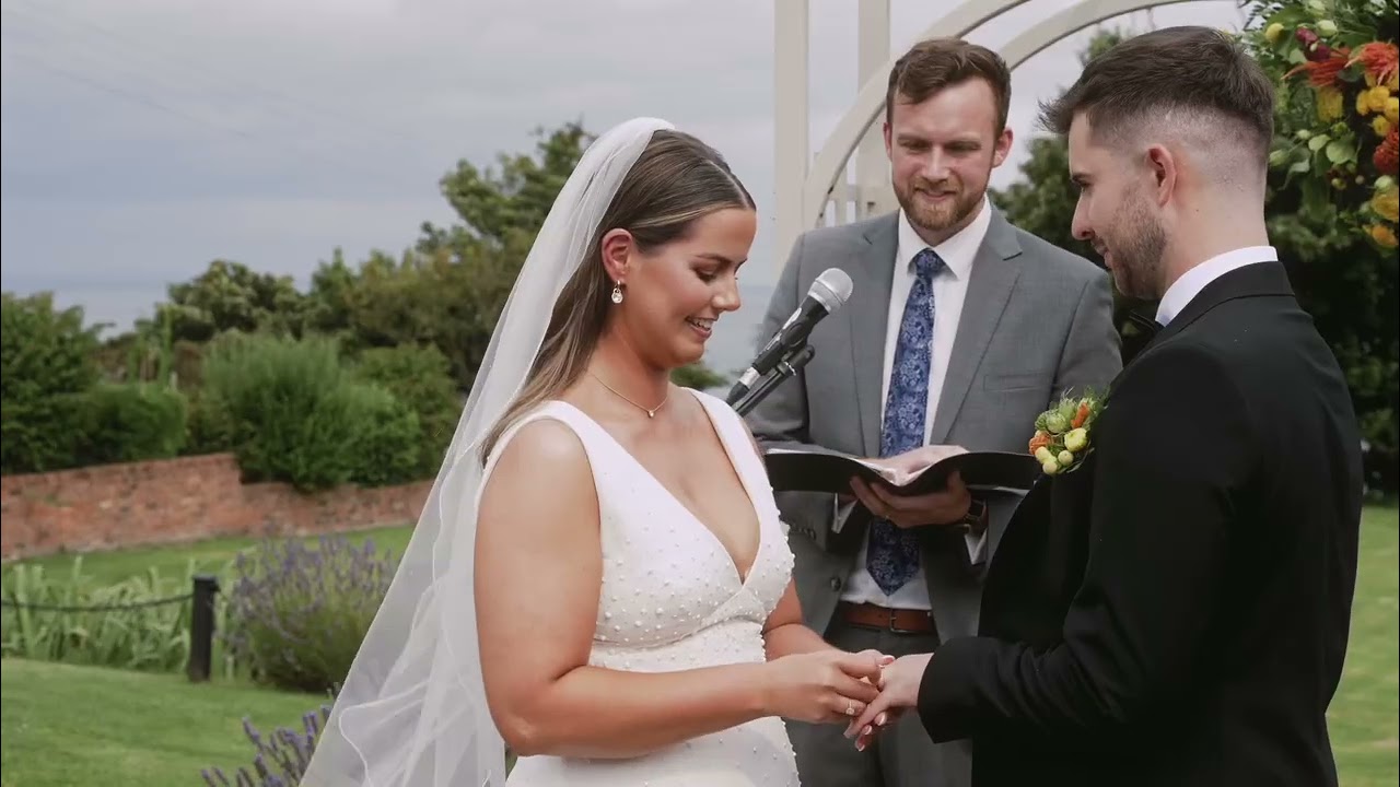 Hillmount House Summer wedding of Sophie and Josh by @solsticevisuals| Wedding venue NI