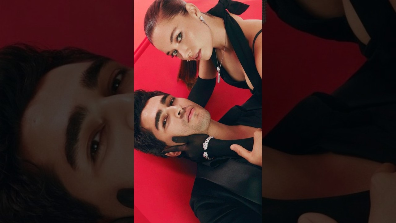 Afra Saraçoğlu and Mert Ramazan Demir in the club