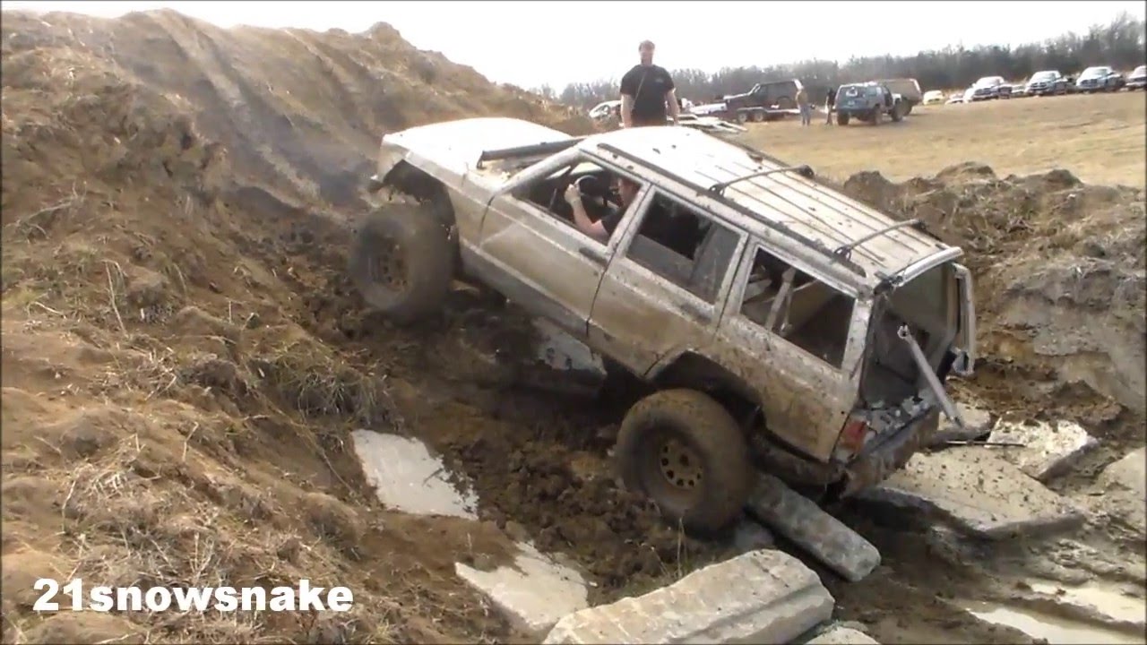 XJ OFF-ROAD FUN