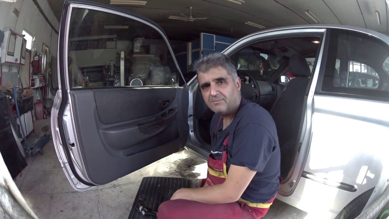 HyundaiAccent 2000–2005  Πως βγαζω ταπετσαρια πορτας Door Panel Removal