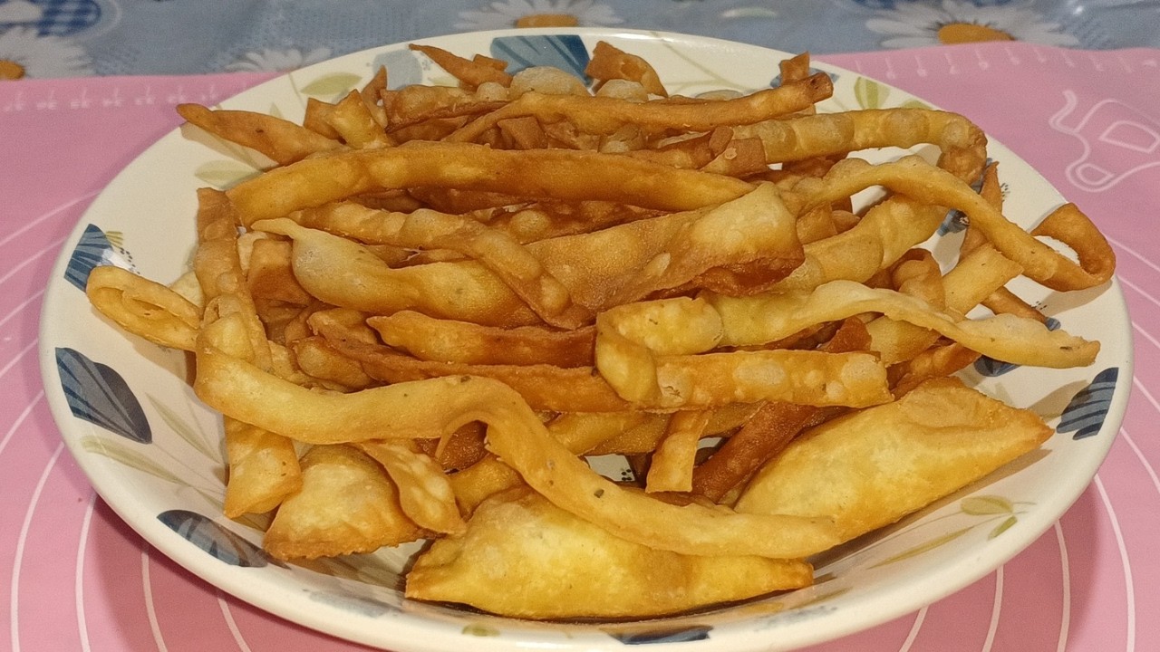 Que lanche é esse? Poucos ingredientes e fica simplesmente maravilhoso… Faça hoje mesmo!