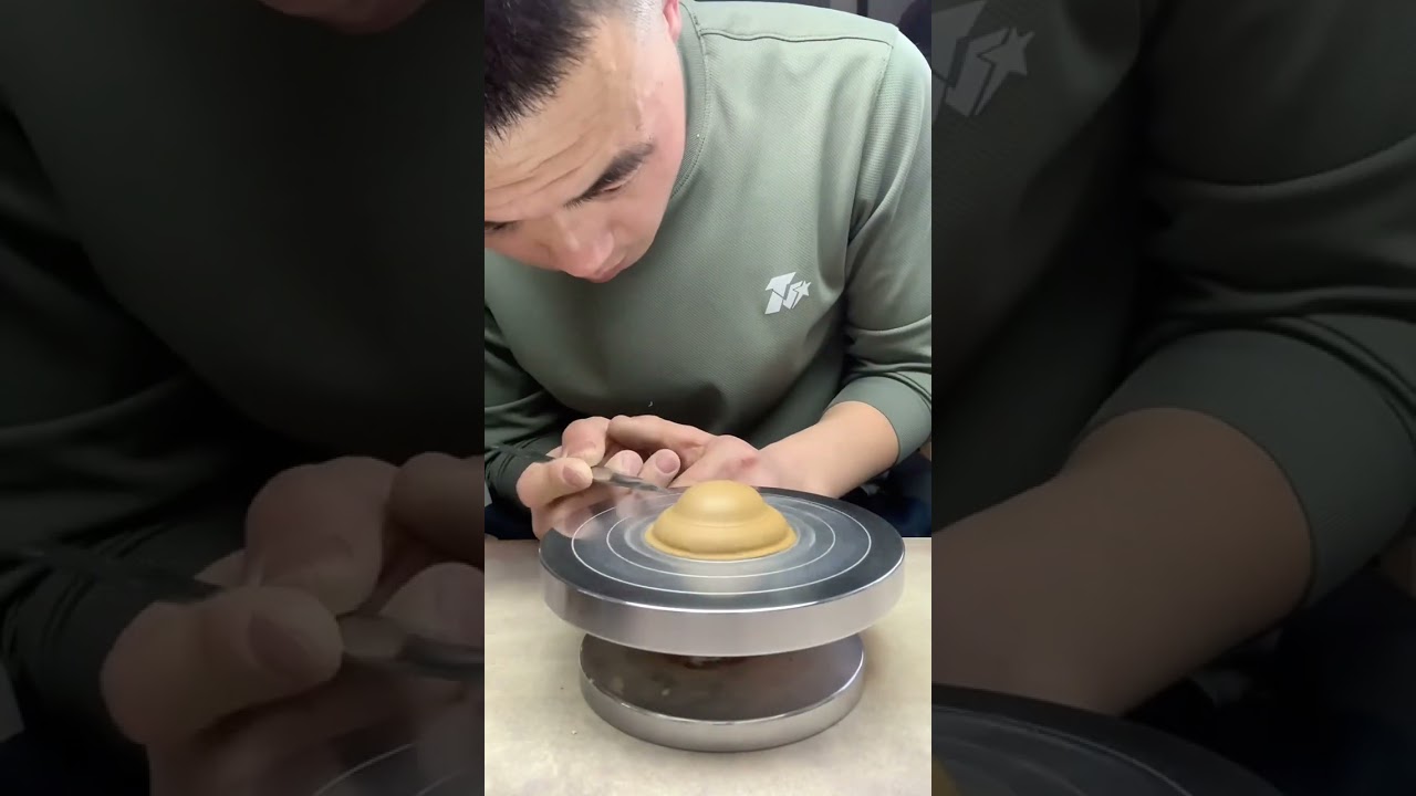 全手工原矿无添加朱泥紫砂壶制作过程，这样的小壶真是一人一壶一世界#手工 #制作过程 #紫砂壶 #召唤壶友 #召唤茶友